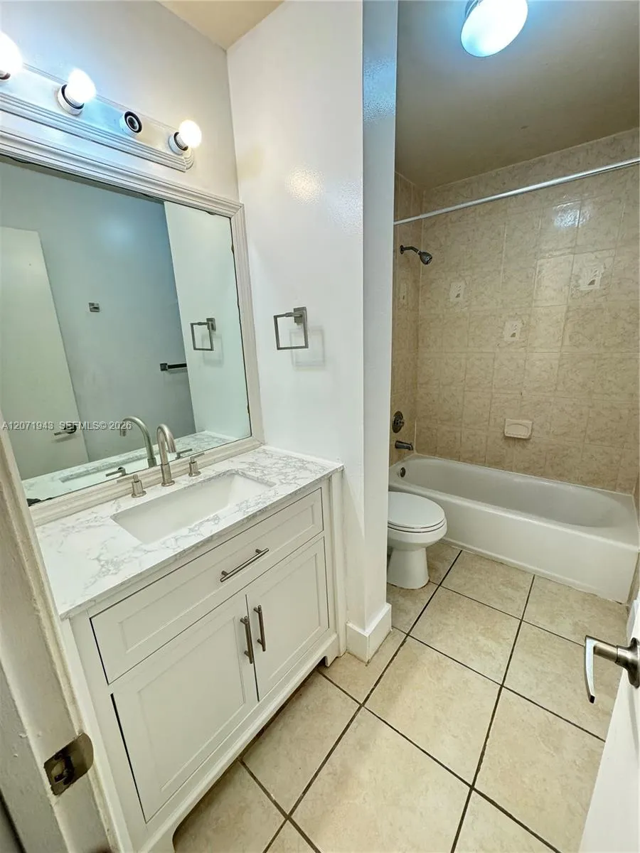2528 NW 99th Ave #2528 Coral Springs, FL 33065