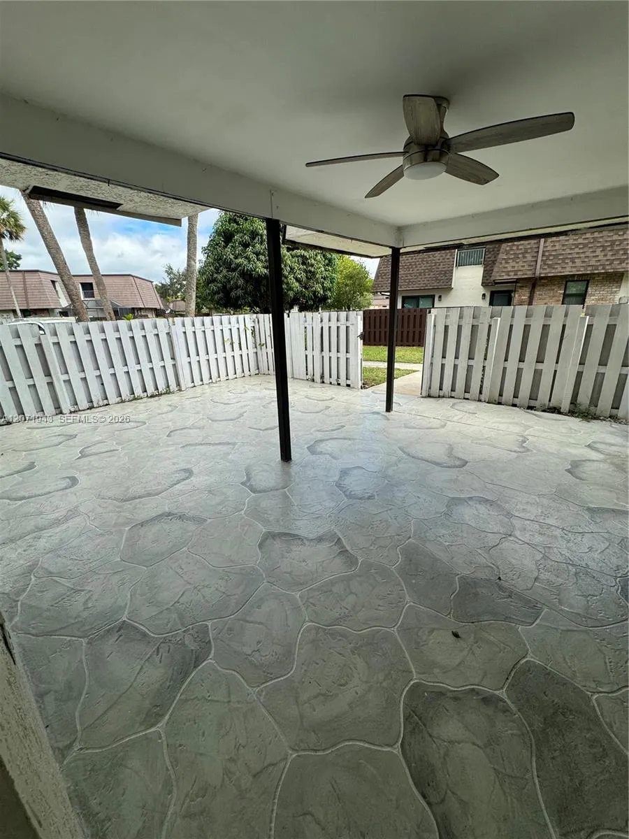 2528 NW 99th Ave #2528 Coral Springs, FL 33065