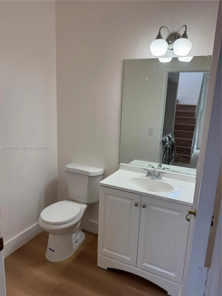 5606 NW 112th Psge Doral, FL 33178