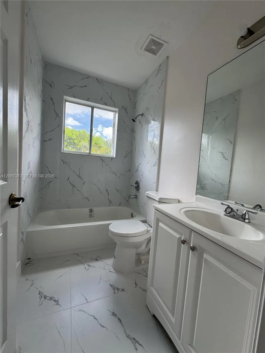 5606 NW 112th Psge Doral, FL 33178