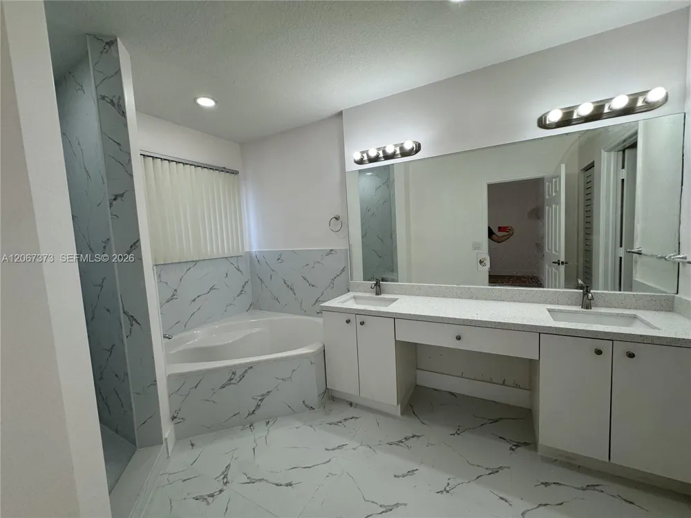 5606 NW 112th Psge Doral, FL 33178