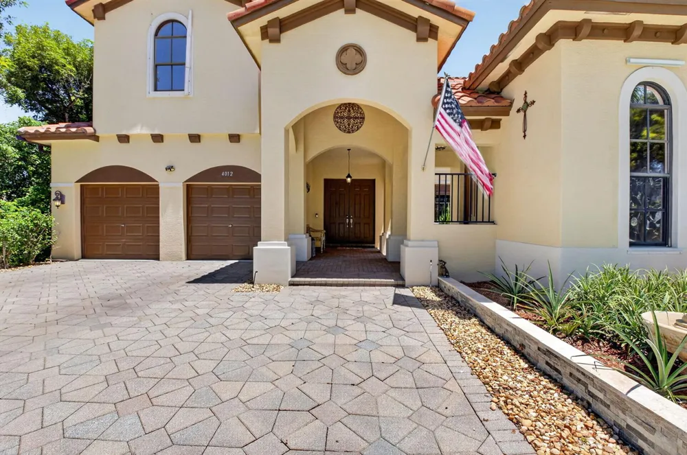 4012 Artesa Drive Boynton Beach, FL 33436