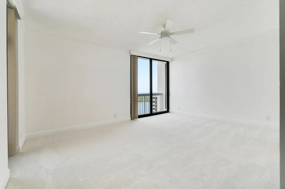 123 LAKESHORE DRIVE #PH45 North Palm Beach, FL 33408