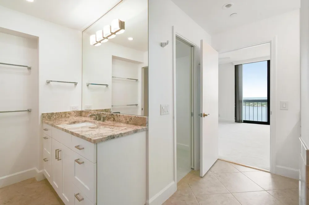 123 LAKESHORE DRIVE #PH45 North Palm Beach, FL 33408