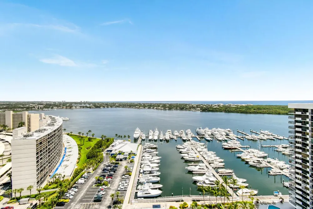 123 LAKESHORE DRIVE #PH45 North Palm Beach, FL 33408