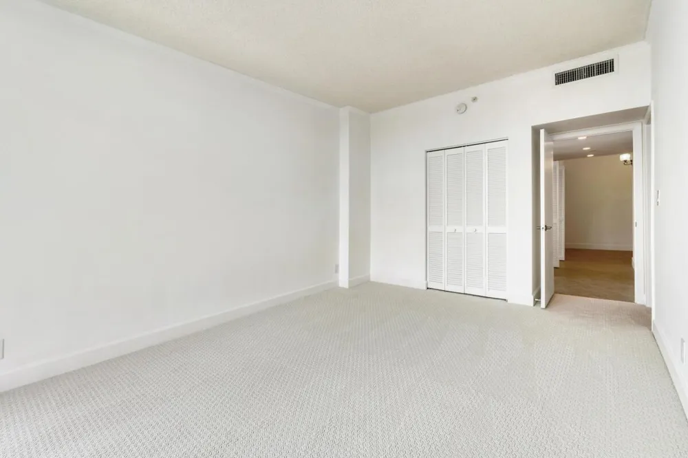 123 LAKESHORE DRIVE #PH45 North Palm Beach, FL 33408