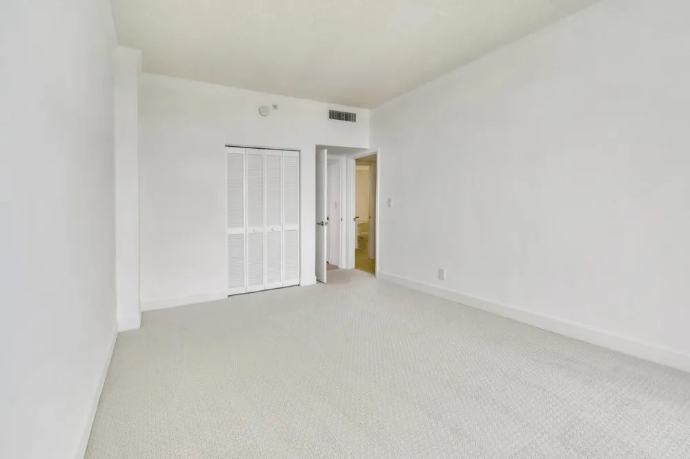 123 LAKESHORE DRIVE #PH45 North Palm Beach, FL 33408