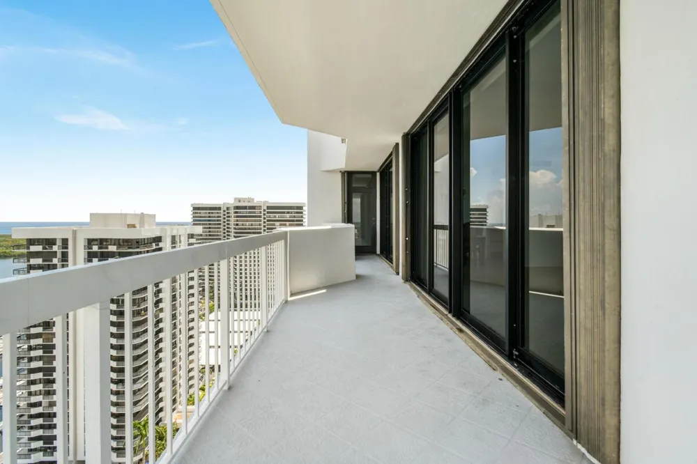 123 LAKESHORE DRIVE #PH45 North Palm Beach, FL 33408