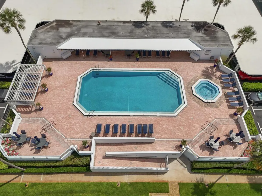 123 LAKESHORE DRIVE #PH45 North Palm Beach, FL 33408
