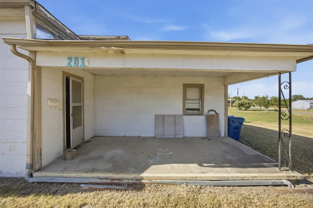 201 W Madison McAlester, OK 74501