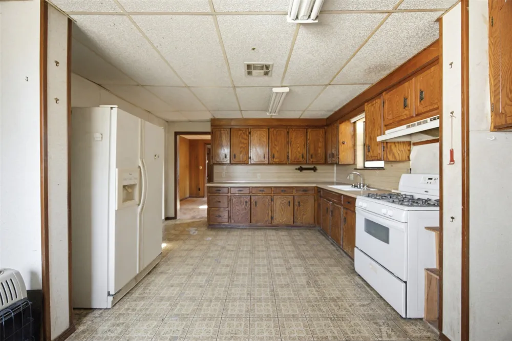 201 W Madison McAlester, OK 74501