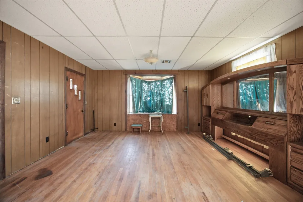 201 W Madison McAlester, OK 74501