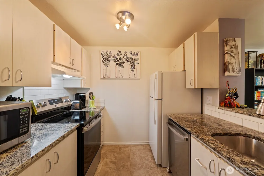 7305 224th Street SW #F6 Edmonds, WA 98026