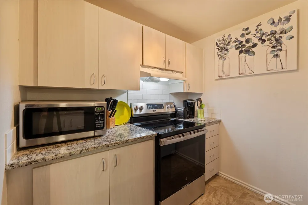 7305 224th Street SW #F6 Edmonds, WA 98026