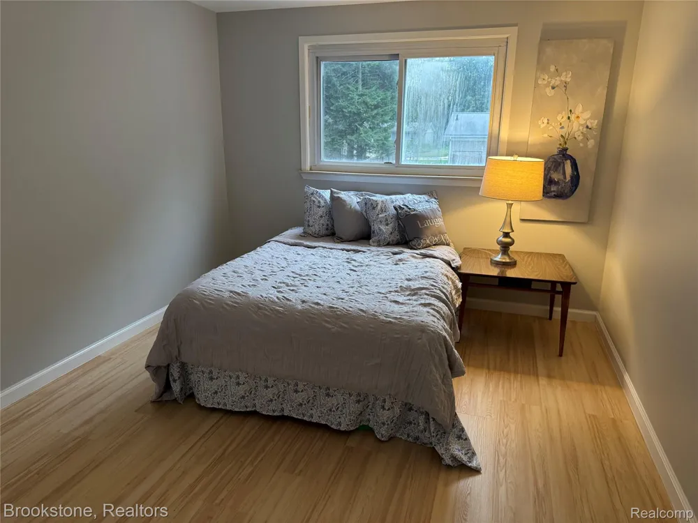 39795 Waldorf Drive Clinton Charter Township, MI 48038