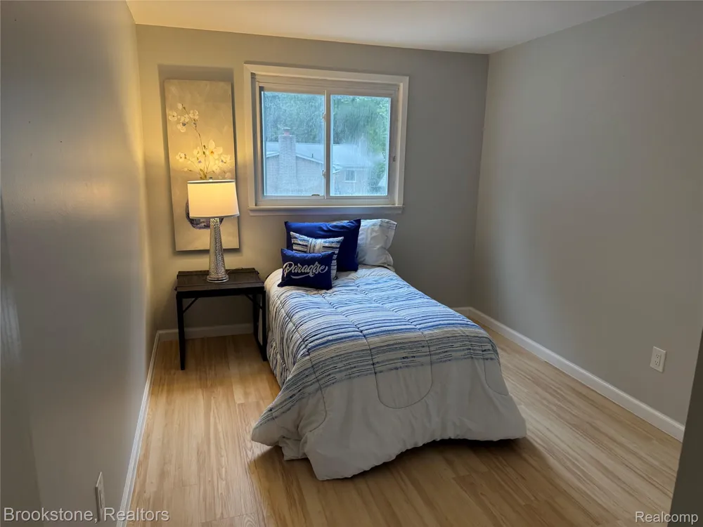 39795 Waldorf Drive Clinton Charter Township, MI 48038