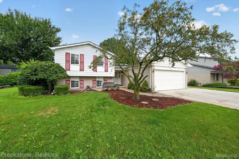39795 Waldorf Drive