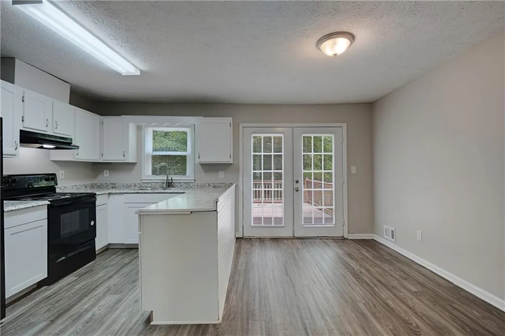 6934 Cottonwood Trail Riverdale, GA 30296