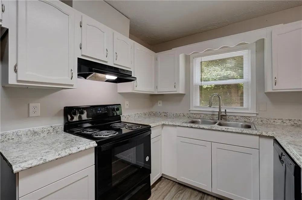 6934 Cottonwood Trail Riverdale, GA 30296