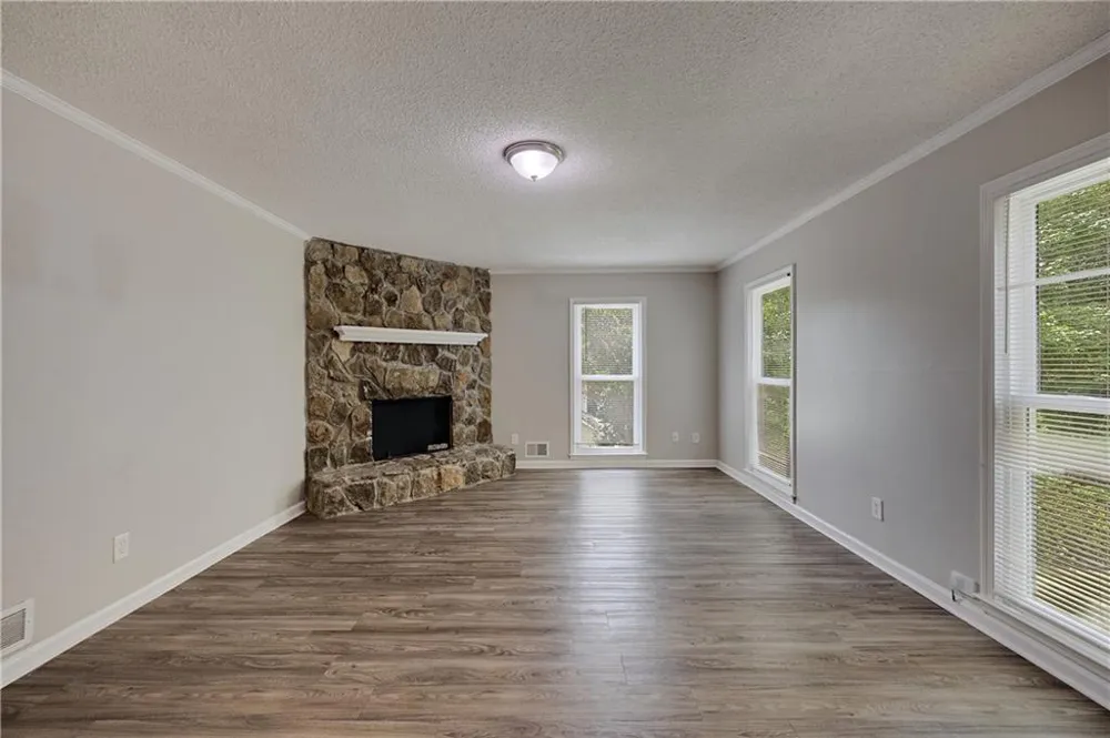 6934 Cottonwood Trail Riverdale, GA 30296