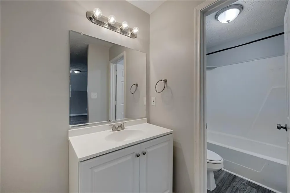 6934 Cottonwood Trail Riverdale, GA 30296