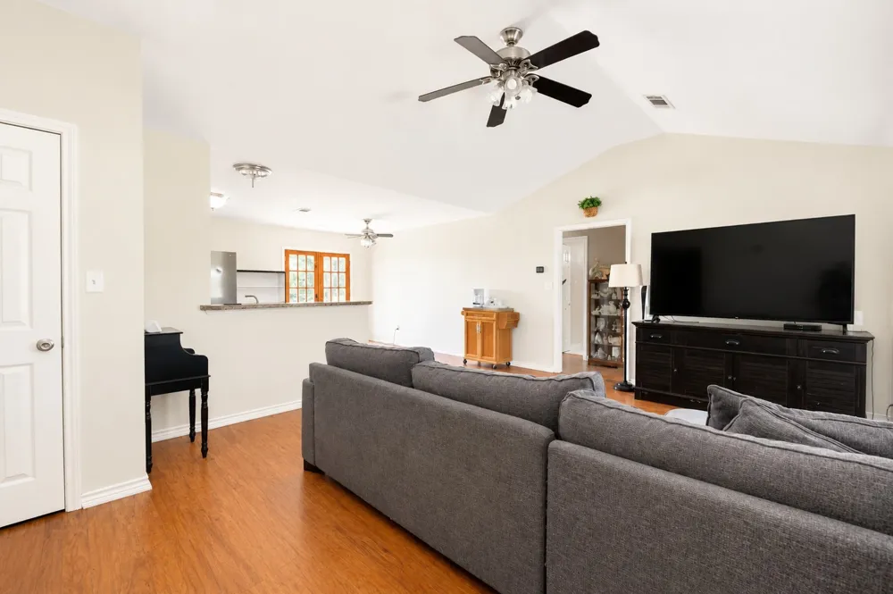 708 David Lane Collinsville, TX 76233