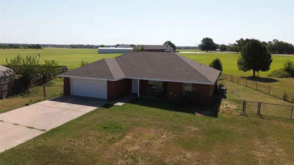 708 David Lane Collinsville, TX 76233