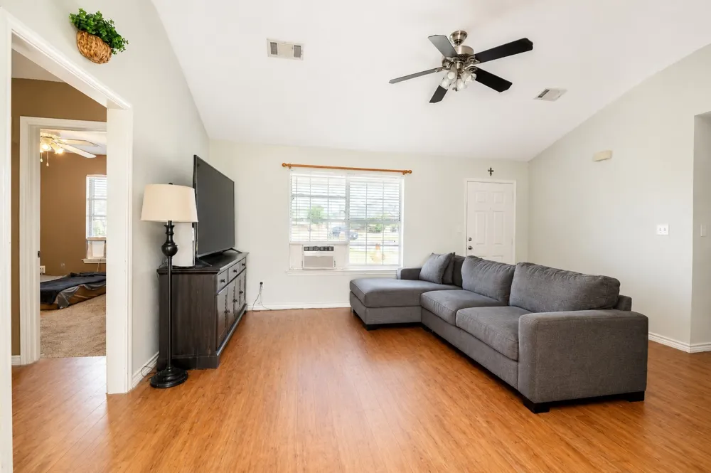 708 David Lane Collinsville, TX 76233