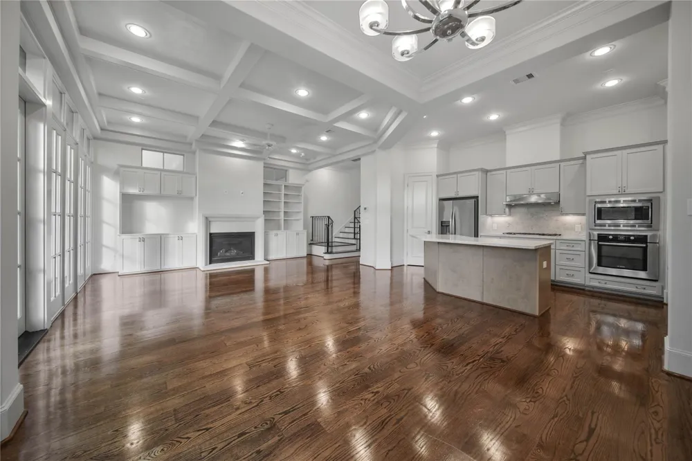 42 Wooded Park Place The Woodlands, TX 77380