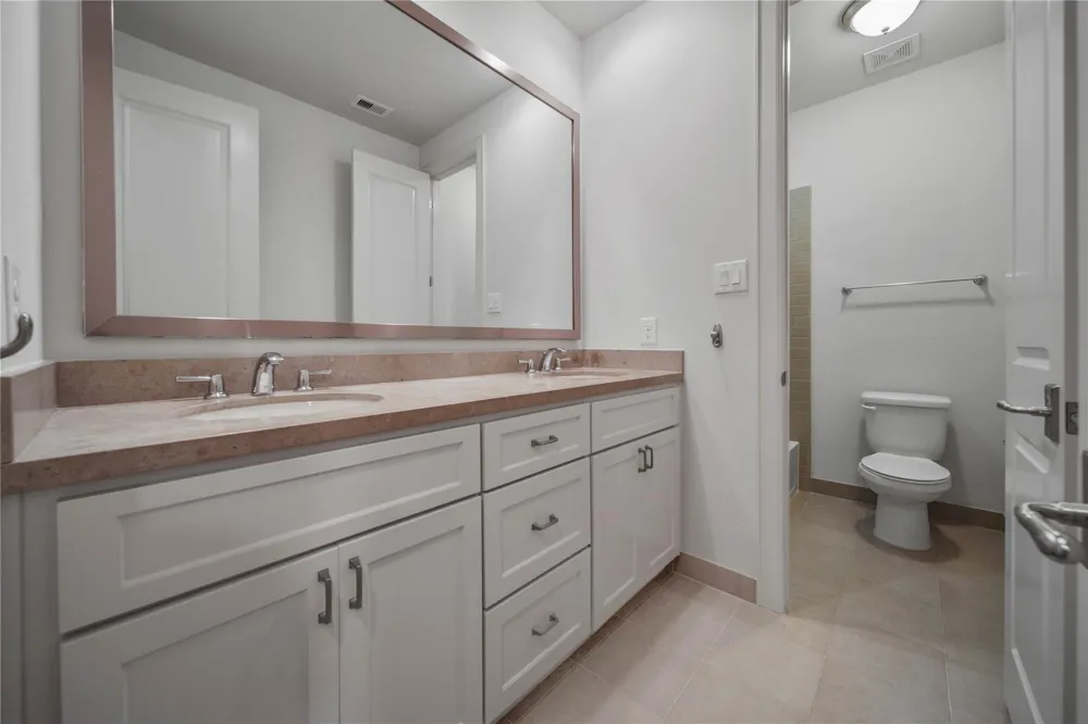 42 Wooded Park Place The Woodlands, TX 77380