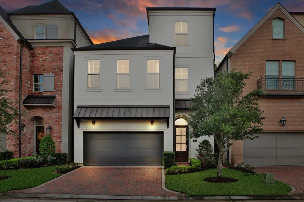 42 Wooded Park Place The Woodlands, TX 77380