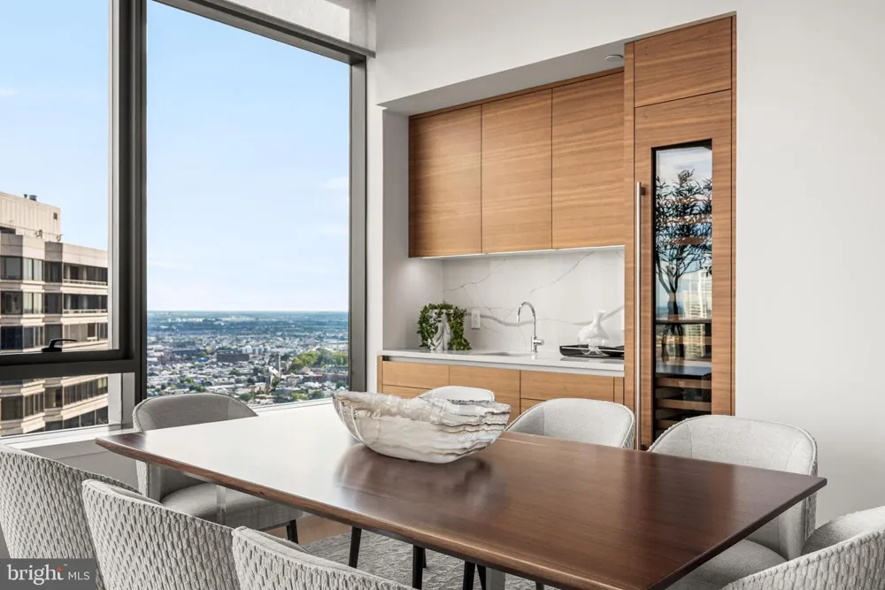 1911 WALNUT STREET #2901 Philadelphia, PA 19103