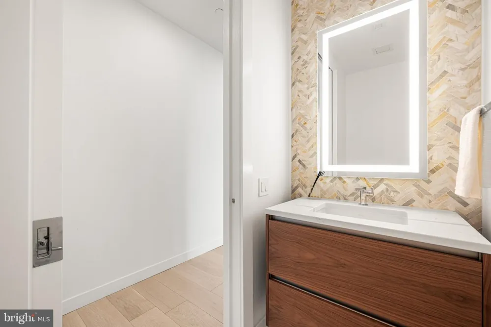 1911 WALNUT STREET #2901 Philadelphia, PA 19103