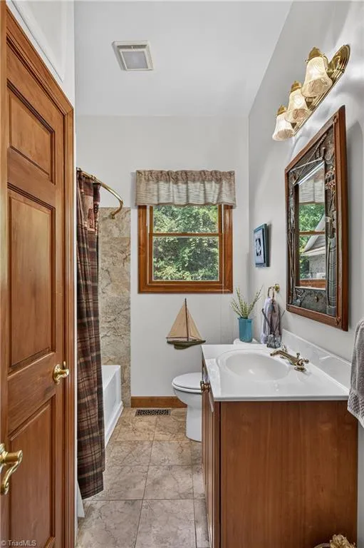 561 Wright Country Road Ramseur, NC 27316
