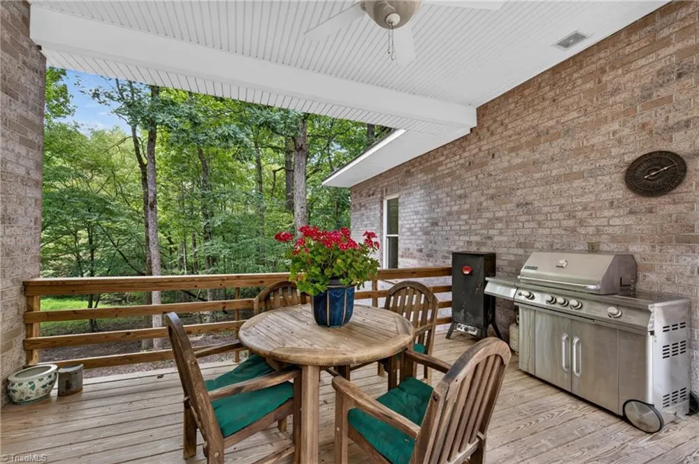 561 Wright Country Road Ramseur, NC 27316