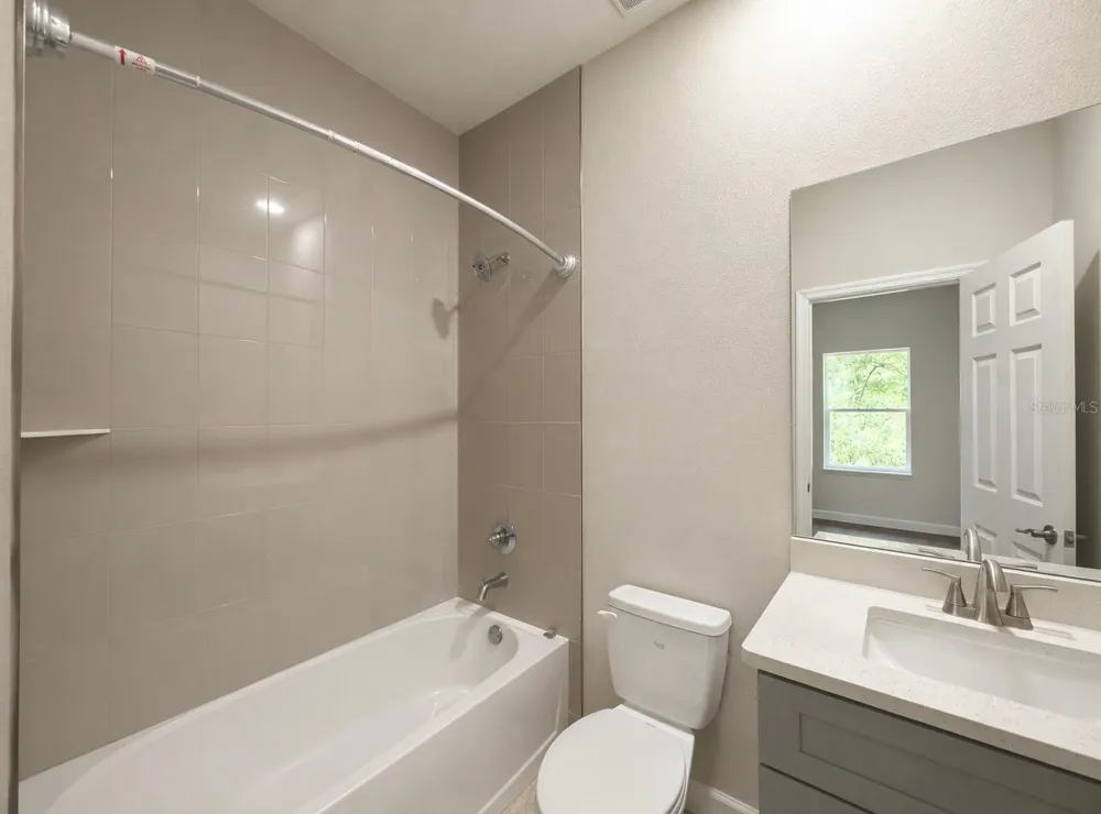 2540 NW 2 STREET #206 ocala, FL 34475
