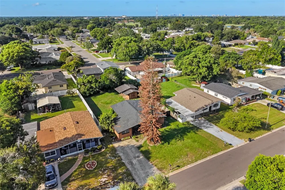2168 RIDGE DRIVE Winter Park, FL 32792