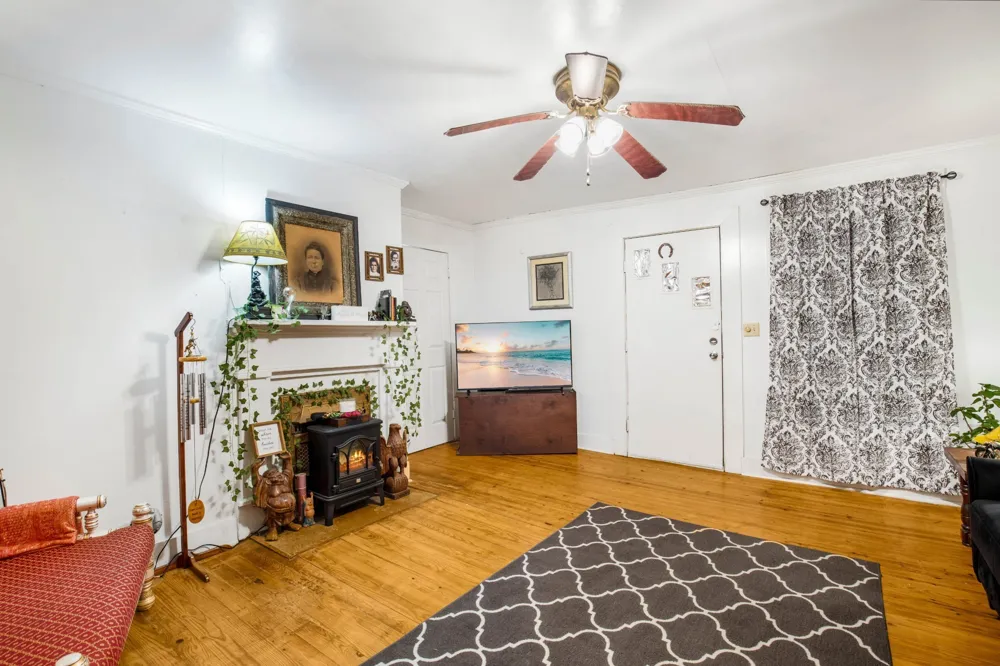 2461 Old Greenbrier Pike Greenbrier, TN 37073
