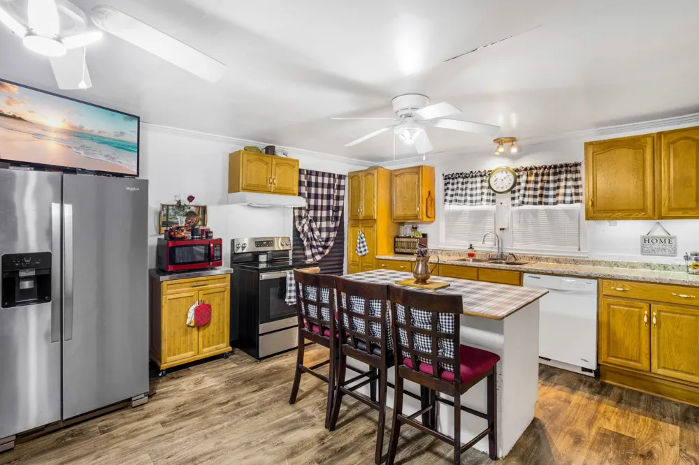 2461 Old Greenbrier Pike Greenbrier, TN 37073