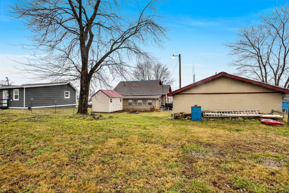 2461 Old Greenbrier Pike Greenbrier, TN 37073