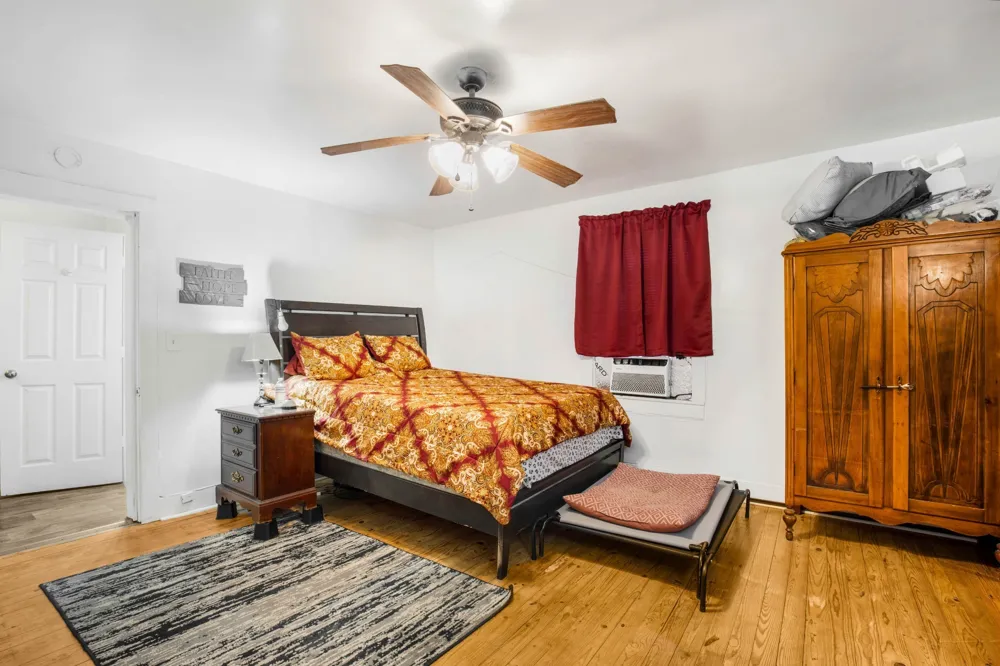 2461 Old Greenbrier Pike Greenbrier, TN 37073