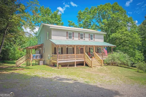 495 Dockery LN