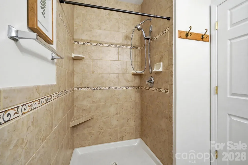 2141 Lord Proprietor Lane Waxhaw, NC 28173