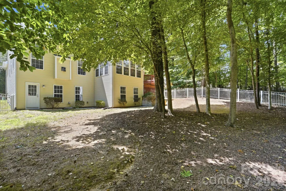 2141 Lord Proprietor Lane Waxhaw, NC 28173