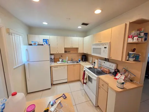 700 LAYNE BOULEVARD #318B