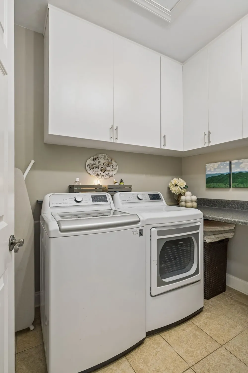 2017 Callaway Park Pl Thompsons Station, TN 37179