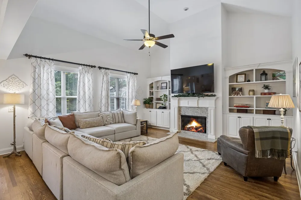 2017 Callaway Park Pl Thompsons Station, TN 37179