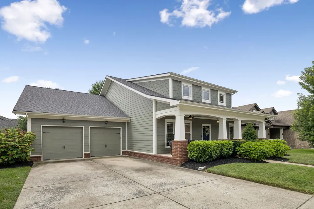 2017 Callaway Park Pl Thompsons Station, TN 37179