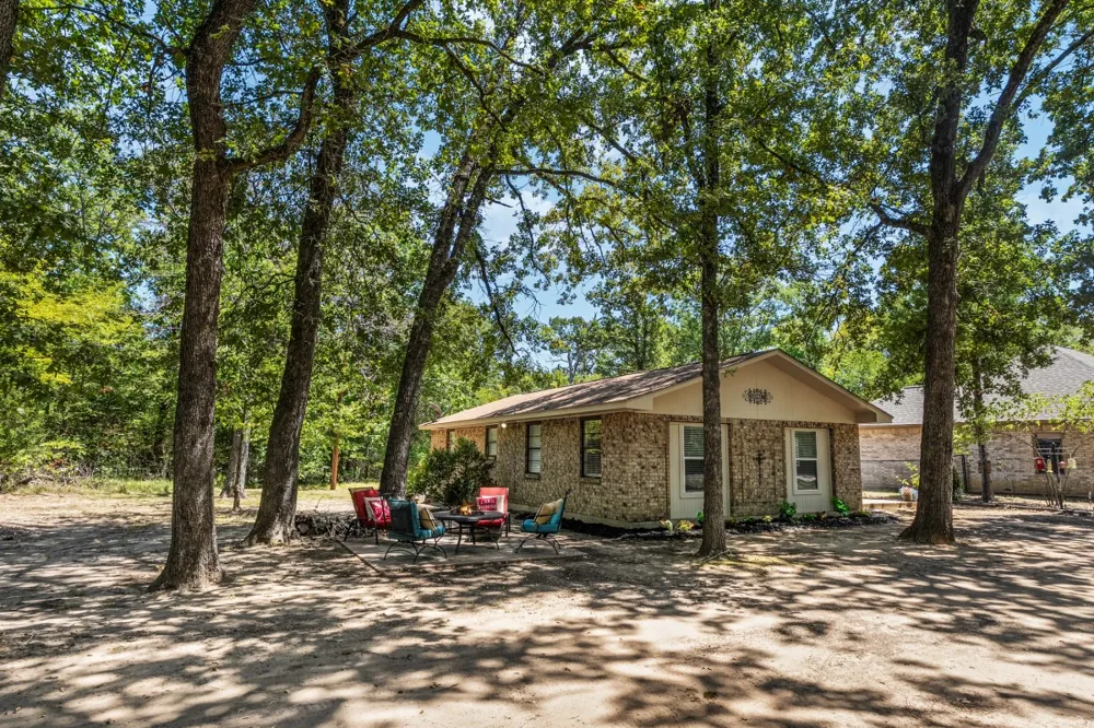 116 E Beachwood Loop Trinidad, TX 75163