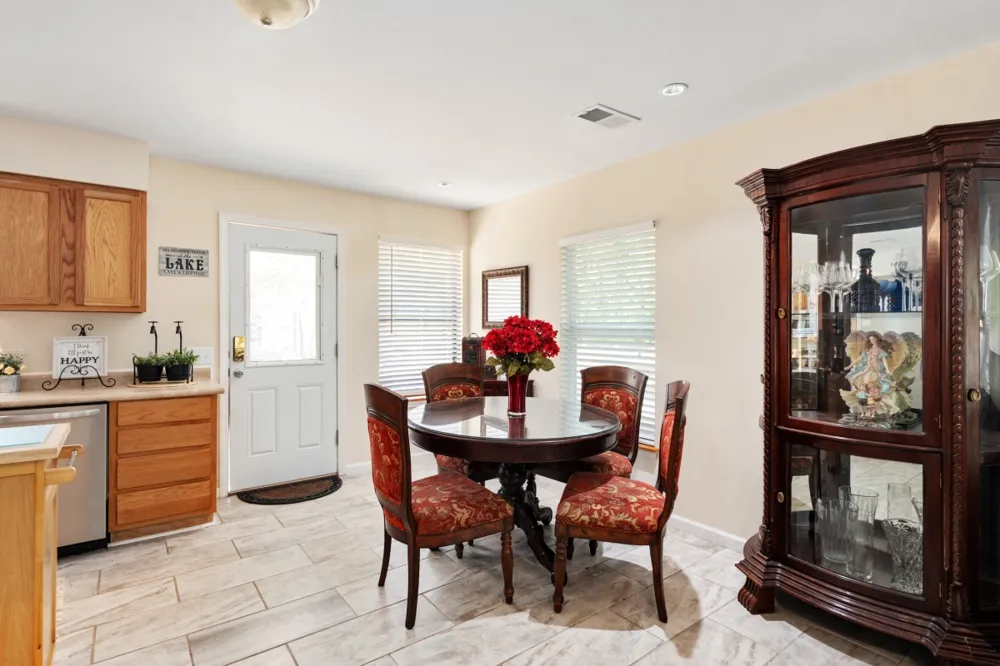 116 E Beachwood Loop Trinidad, TX 75163